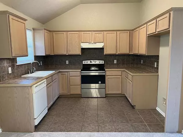 Norman, OK 73071,916 Beaumont SQ