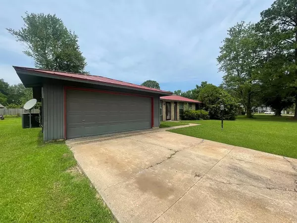 Idabel, OK 74745,103 Thames CT