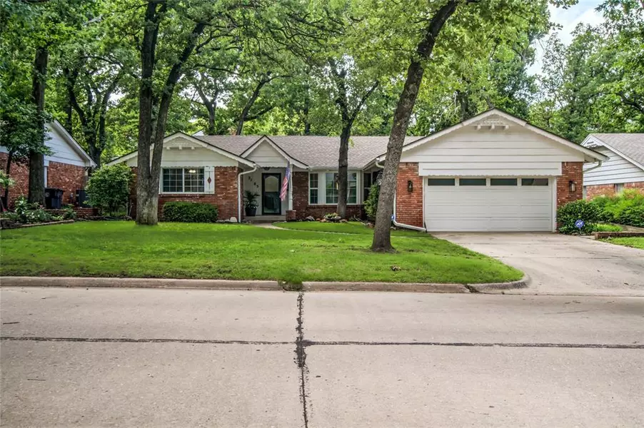 2105 N Alexander LN, Bethany, OK 73008