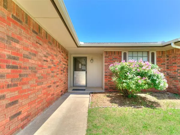 El Reno, OK 73036,2807 S Charles DR