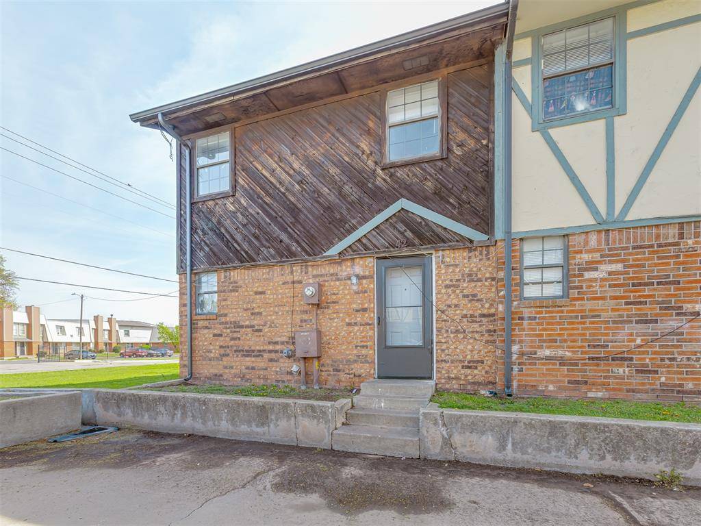 2720 SW 74th ST #42, Oklahoma City, OK 73159