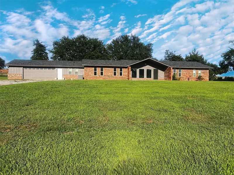3139 County Street 2900 ST, Ninnekah, OK 73067