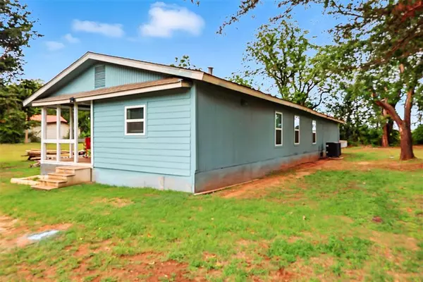 Crescent, OK 73028,117 Mockingbird LN