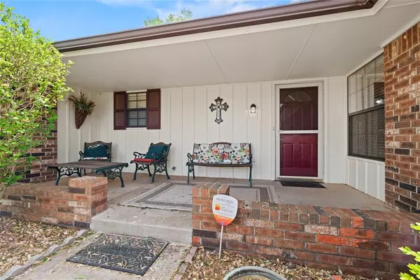 Edmond, OK 73013,1912 Magnolia LN