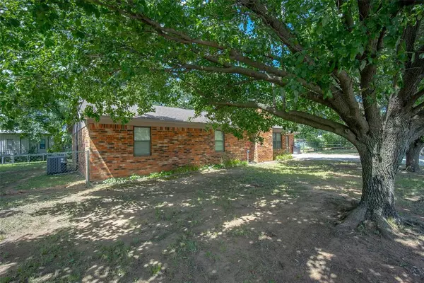 Lindsay, OK 73052,14057 E Private Dr 1522
