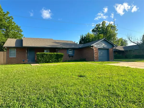 216 Ridgecrest RD, Edmond, OK 73013