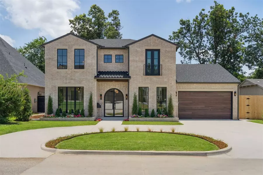 2716 W Country Club DR, Oklahoma City, OK 73116