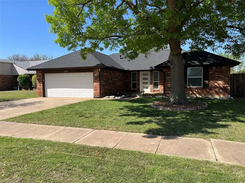 507 Sunburst ST, Norman, OK 73069