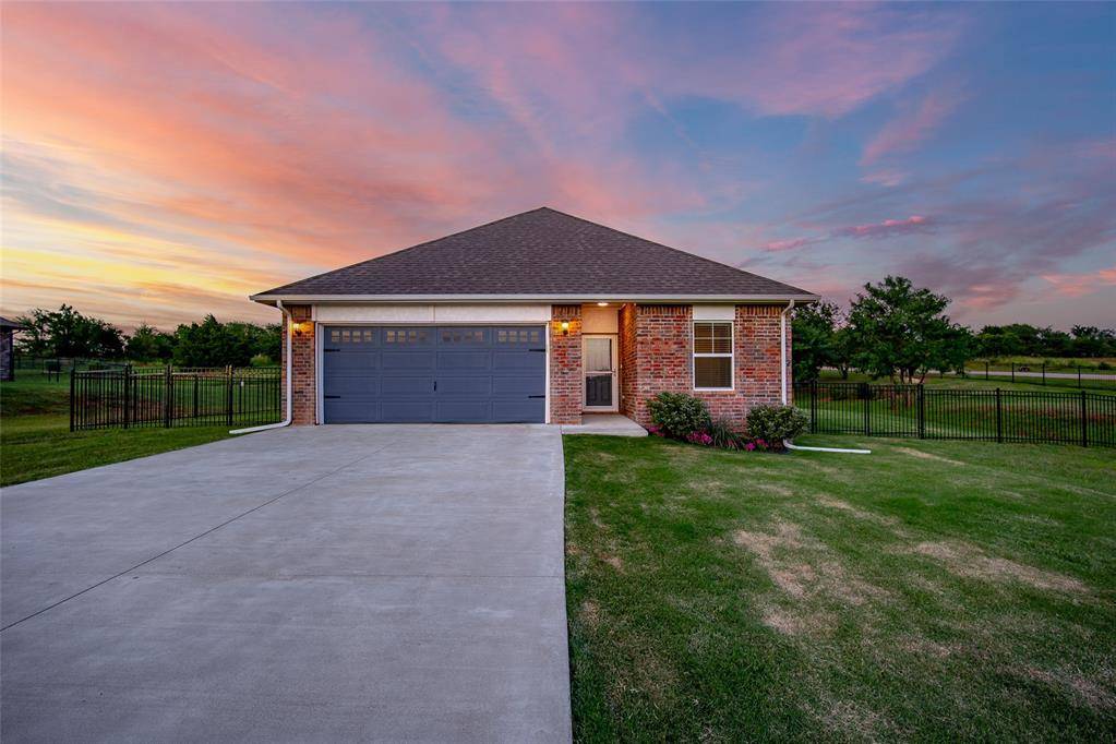13072 Huntington DR, Edmond, OK 73025