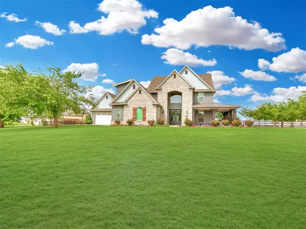 2517 Sandplum LN, Goldsby, OK 73093