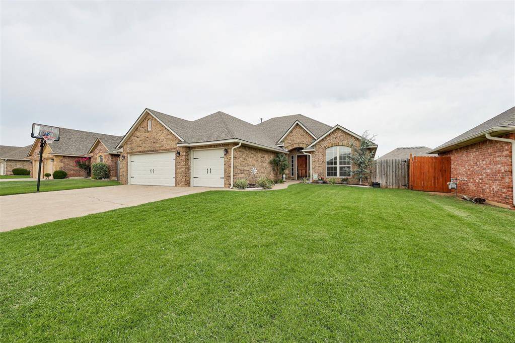 921 Tea Rose DR, Yukon, OK 73099