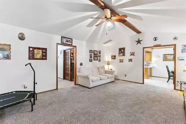 Lexington, OK 73051,410 E Johnson ST