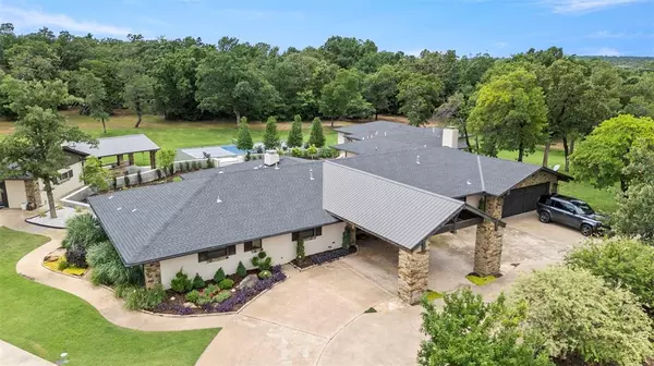 2800 E 15th ST, Edmond, OK 73013