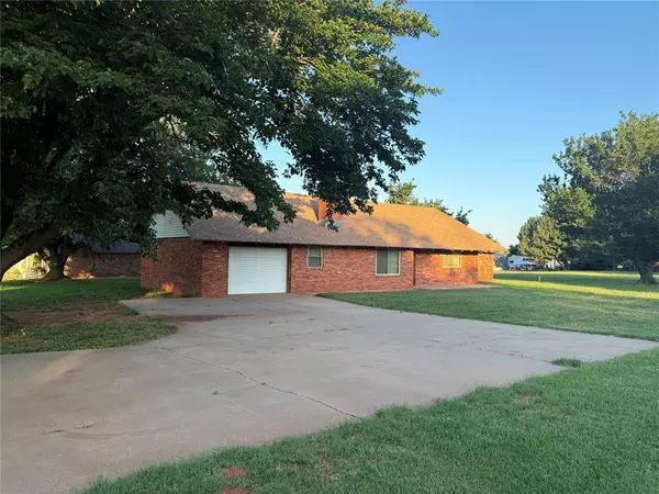 3510 W 7th ST, Elk City, OK 73644