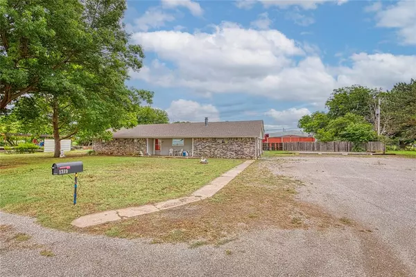 1319 N Cook, Cordell, OK 73632