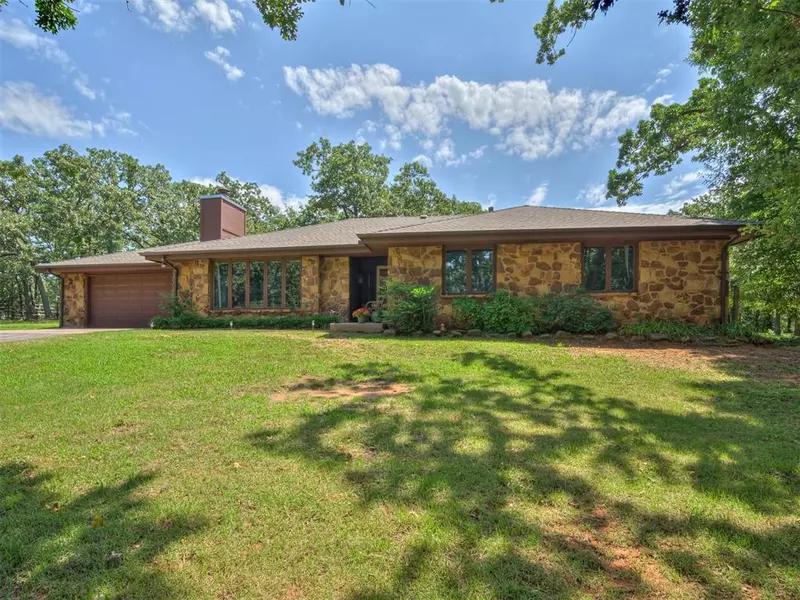 313 Driftwood DR, Norman, OK 73026