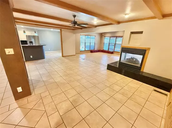 Altus, OK 73521,2512 Apache ST