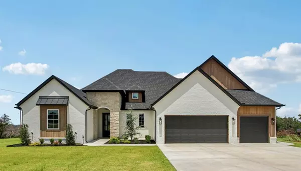 2900 Deer Run TRL, Guthrie, OK 73044