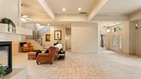 704 Capri PL, Edmond, OK 73034