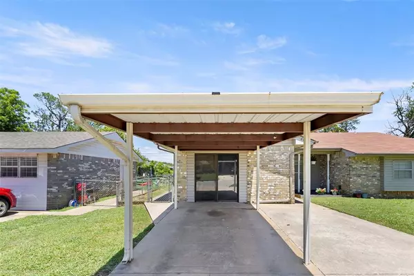 Shawnee, OK 74804,808 E Midland ST