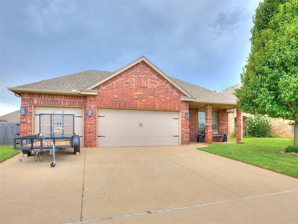4105 Johnson Farms DR, Mustang, OK 73064