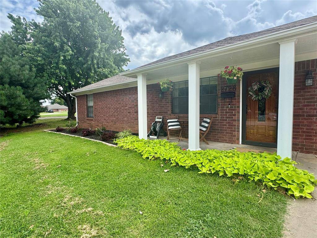 2728 S 19th ST, Chickasha, OK 73018