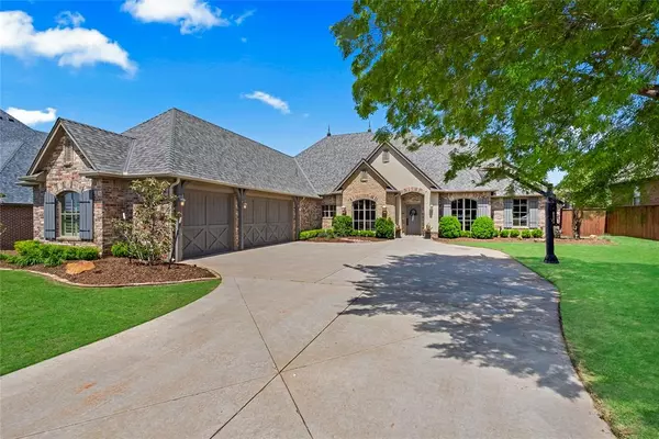 Edmond, OK 73012,16724 Rainwater TRL