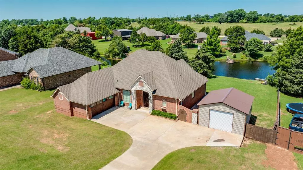 Newcastle, OK 73065,593 Eagle Lake LN