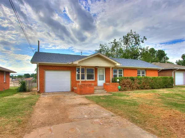 Midwest City, OK 73110,2420 Murray DR