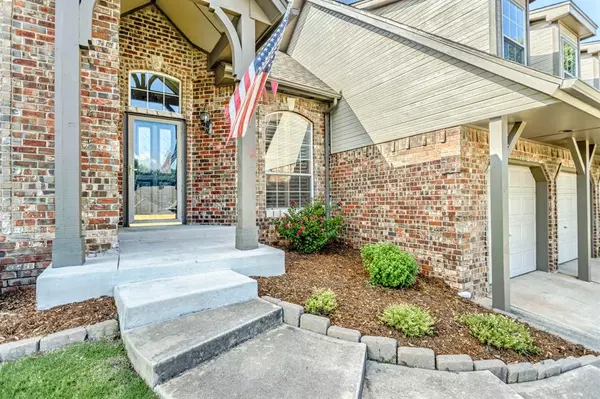 Edmond, OK 73034,2525 Steeplechase RD