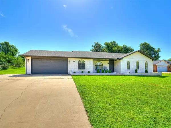 6120 Raintree DR, Oklahoma City, OK 73150