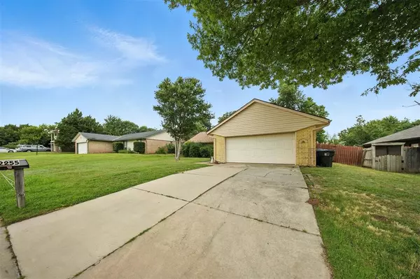 Norman, OK 73071,2255 Lindenwood LN