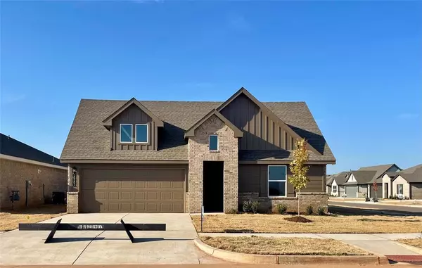 10201 NW 28th TER, Yukon, OK 73099