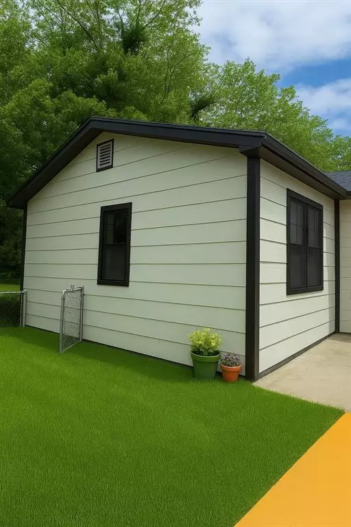 Paoli, OK 73074,107 W Stewart ST