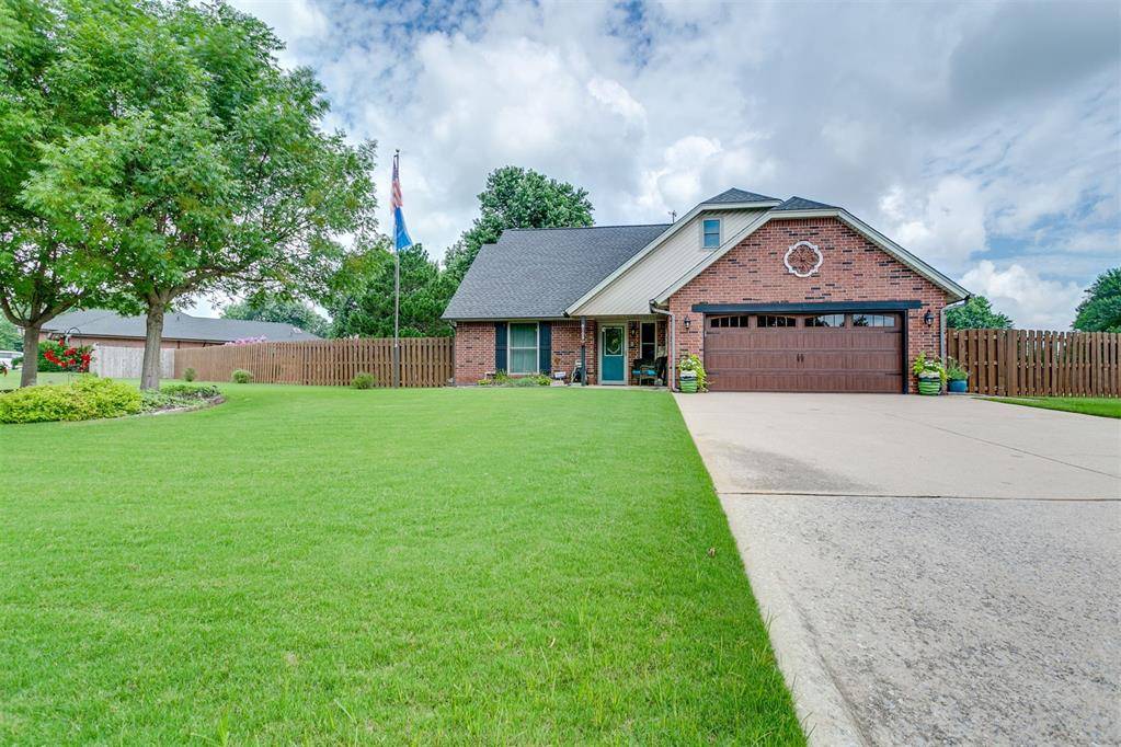 8109 Westwood LN, Oklahoma City, OK 73169