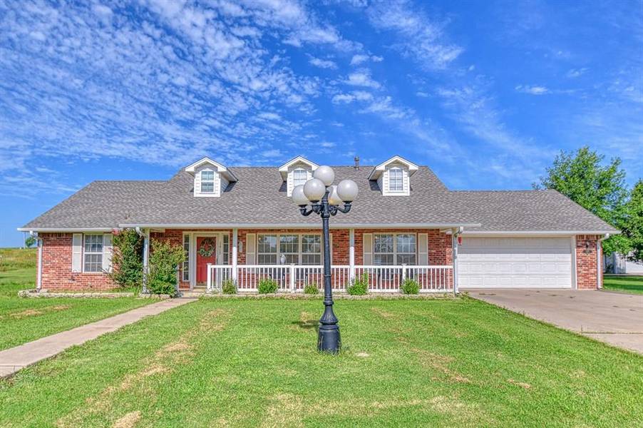 1415 N Santa Fe RD, Davenport, OK 74026