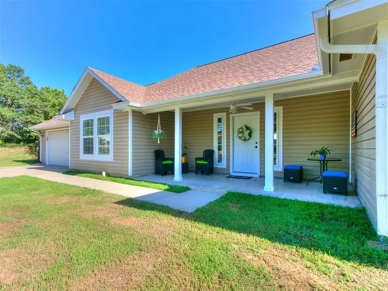 17205 Sycamore LN, Newalla, OK 74857