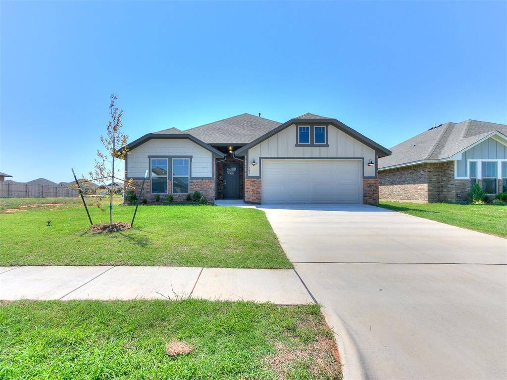 561 Grand Sycamore DR, Washington, OK 73093