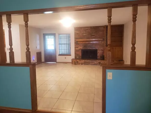 Blair, OK 73526,1008 E Hughes ST