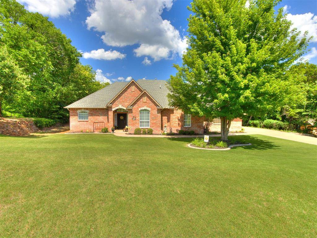 1821 Oak Creek TER, Edmond, OK 73034