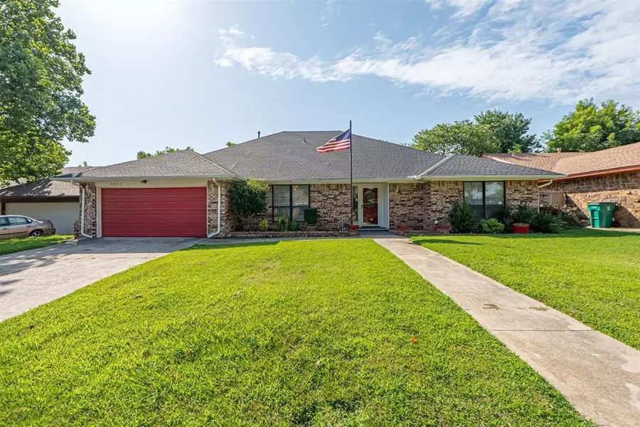 9812 N Henderson DR, Oklahoma City, OK 73139