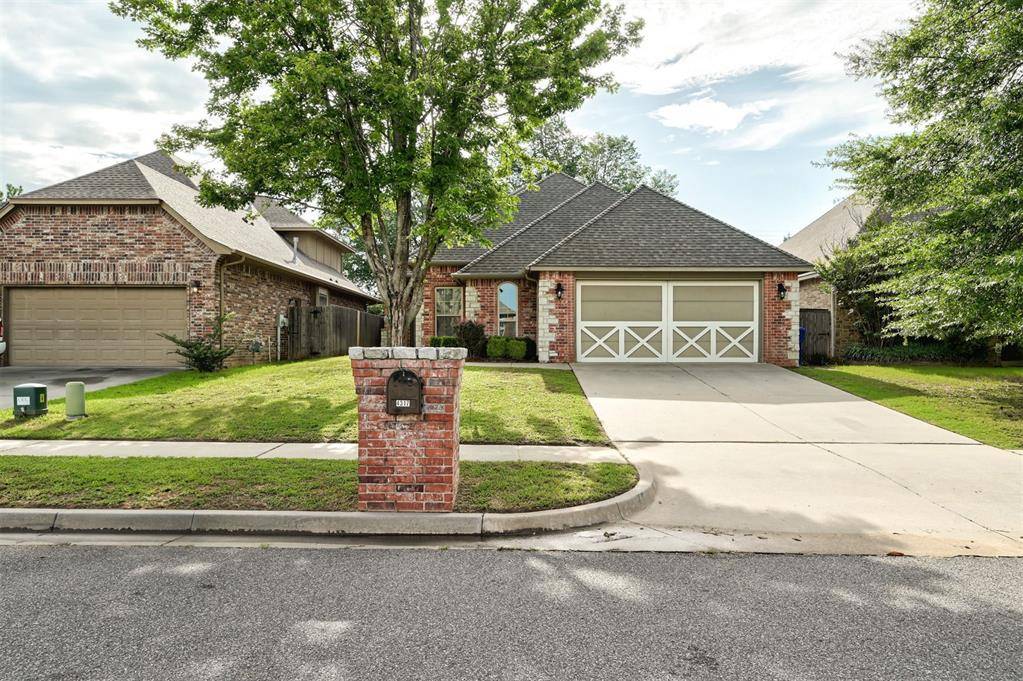 4317 Spyglass DR, Norman, OK 73072