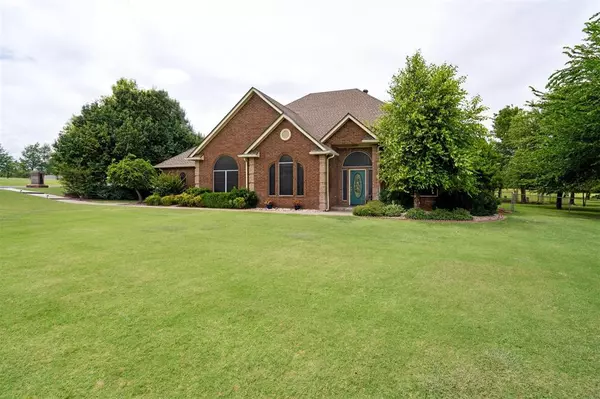 4115 Paradise DR, Blanchard, OK 73010