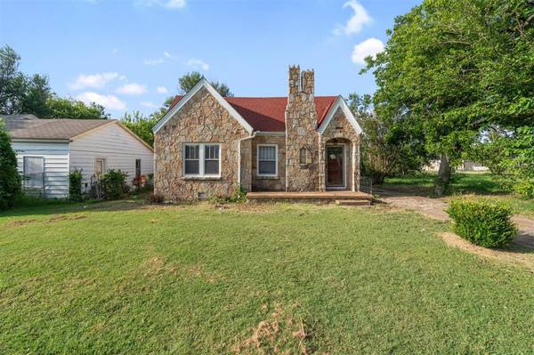 1414 NW Dearborn AVE, Lawton, OK 73507