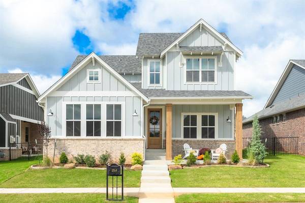 1749 Parkwood AVE, Edmond, OK 73034