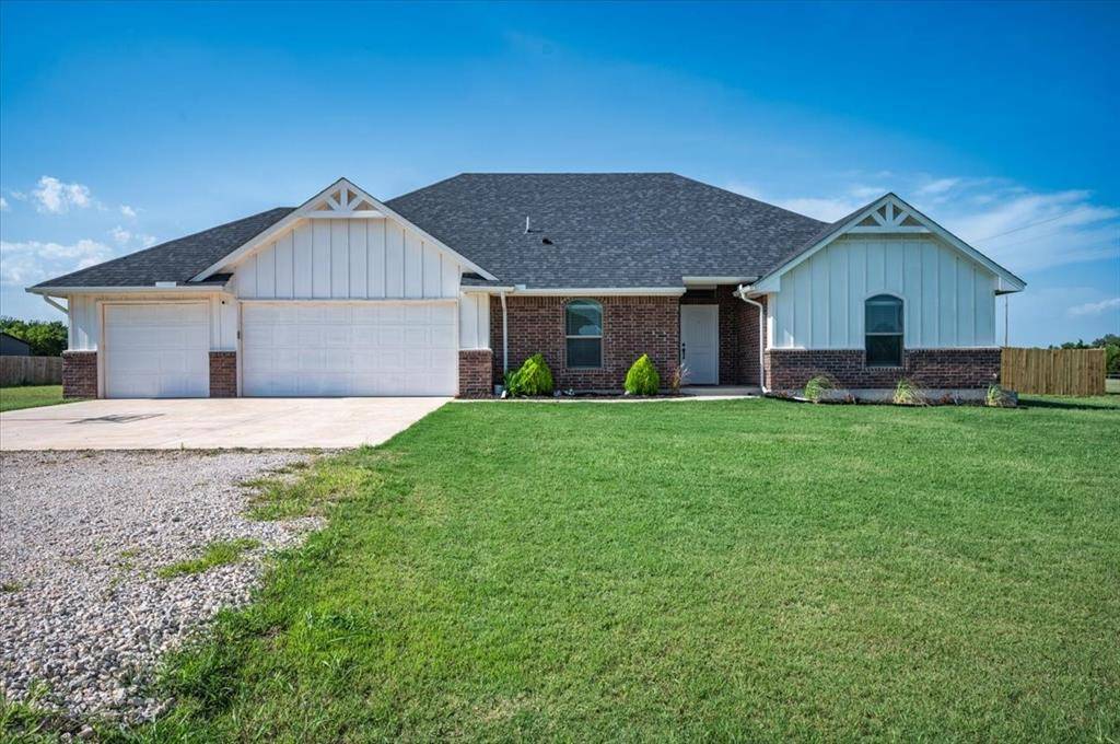 29999 Triple Crown PL, Cashion, OK 73016