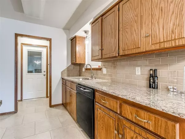 Oklahoma City, OK 73114,12128 N Dewey AVE