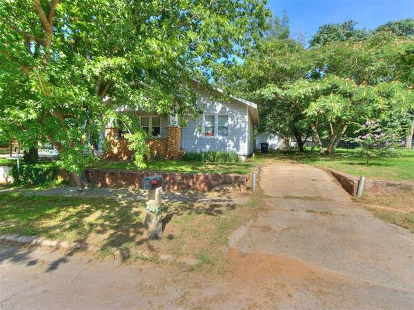 209 S Eden AVE, Shawnee, OK 74801