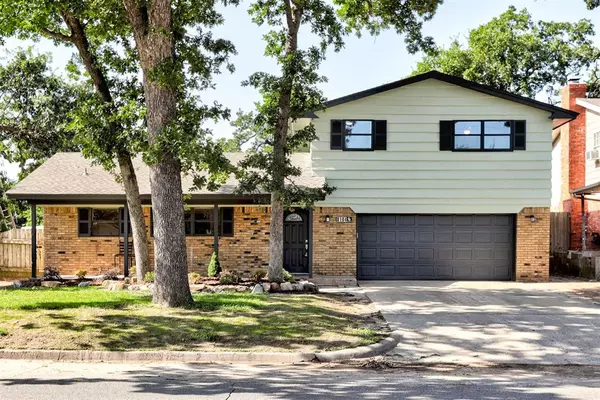 8104 NW 30th ST, Bethany, OK 73008