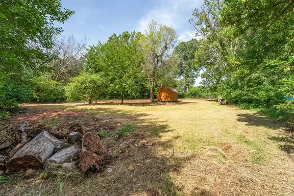 Edmond, OK 73034,7201 N Apple Valley Rd RD